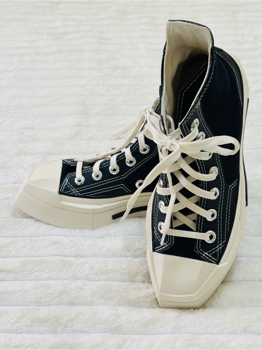 Converse Chuck 70 De Luxe Squared High Top Sneakers sz 5 - Picture 2 of 12